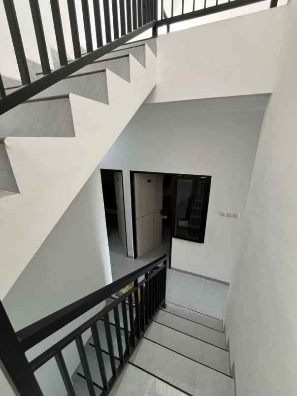 dijual kost soekarno hatta malang
