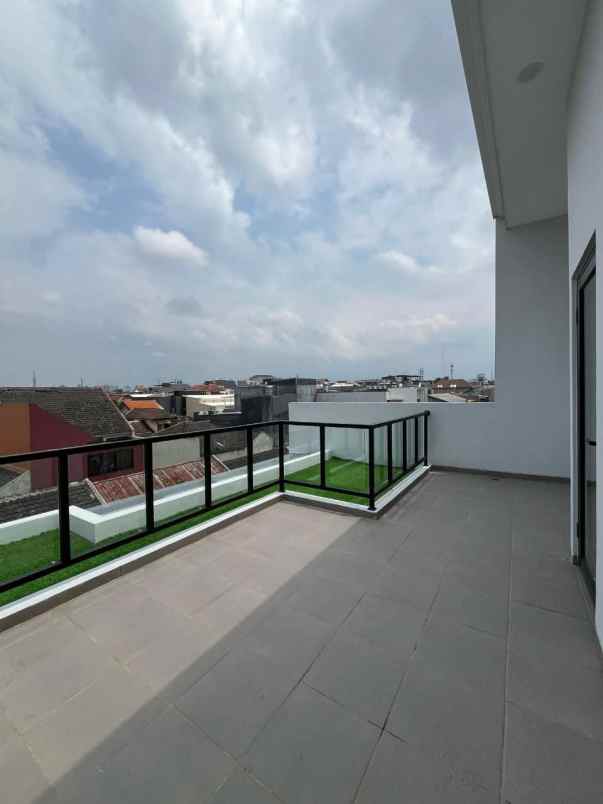 dijual kost soekarno hatta malang