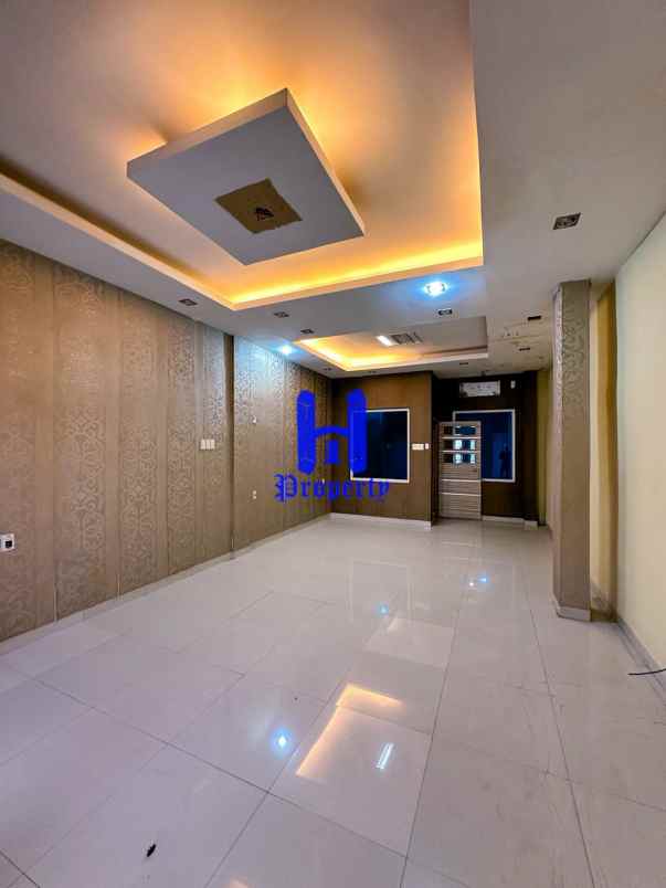 dijual ruko 4 tingkat di jalan sekip adam malik medan
