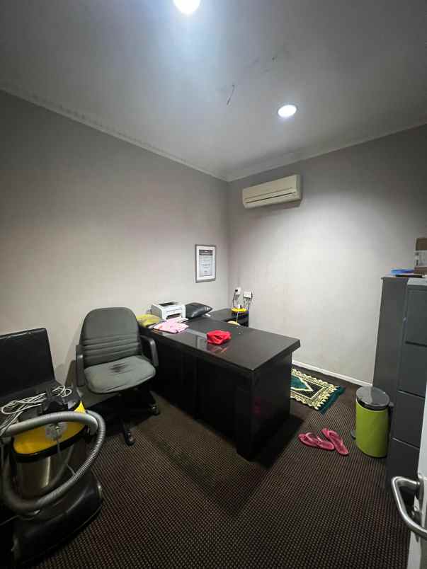 dijual ruko gudang kantor jl raya jatiwaringin