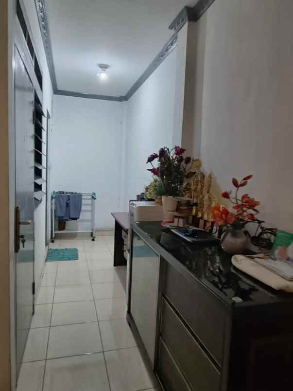 dijual ruko gudang kantor karang anyar