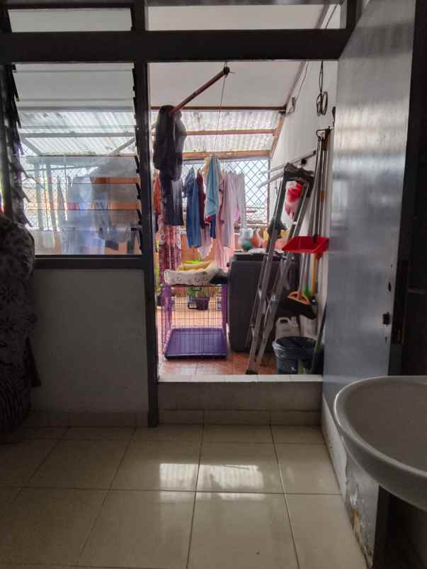 dijual ruko gudang kantor karang anyar