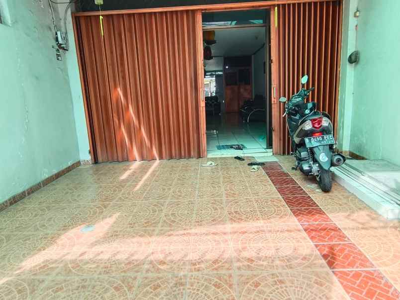 dijual ruko gudang kantor karang anyar