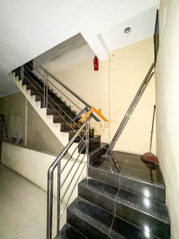 dijual ruko gudang kantor komplek mmtc jalan williem