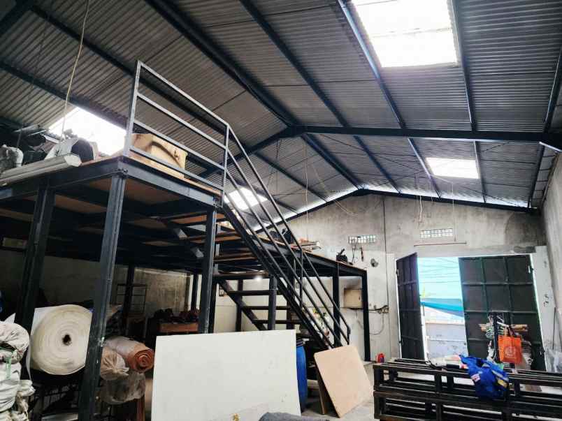 dijual ruko gudang kantor tenggilis mejoyo selatan