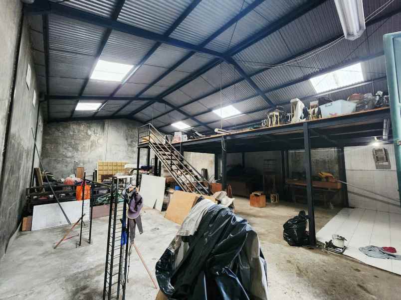 dijual ruko gudang kantor tenggilis mejoyo selatan