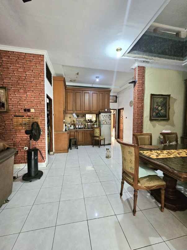 dijual rumah 45 tebet barat dalam