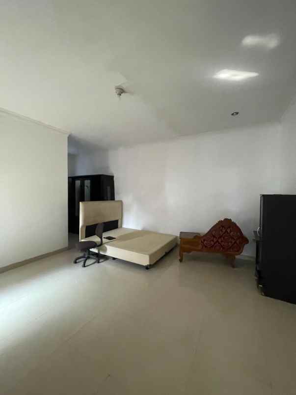 dijual rumah abadi regency gegerkalong