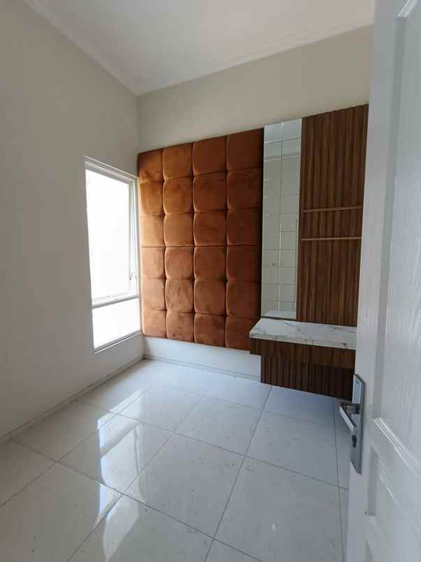 dijual rumah ampeldento pakis malang
