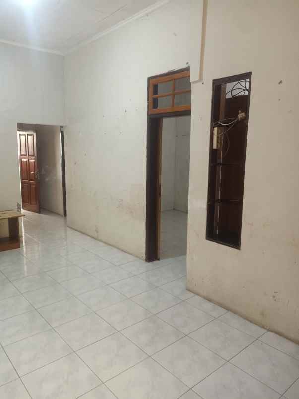 dijual rumah antani