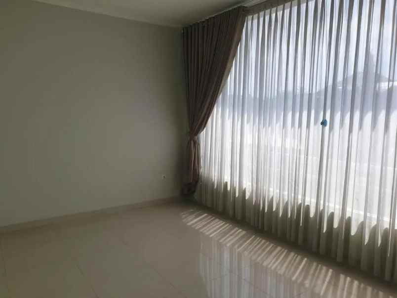 dijual rumah antapani kodya bandung