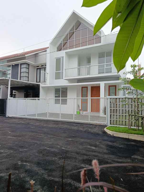 dijual rumah antapani wetan