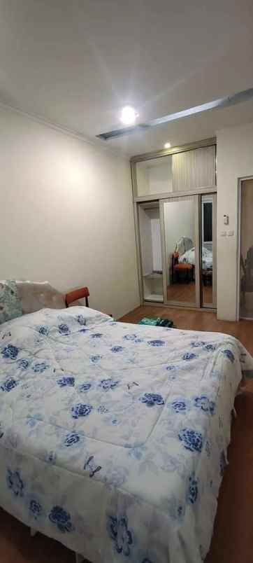 dijual rumah arcamanik