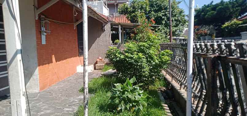 dijual rumah arcamanik endah