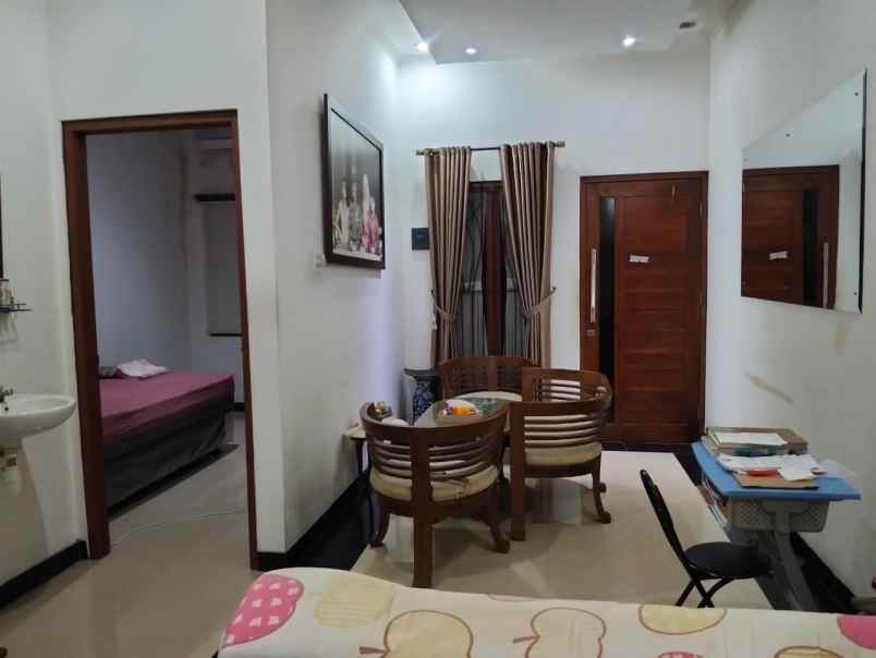 dijual rumah bagus strategis di villa cijantung jaktim