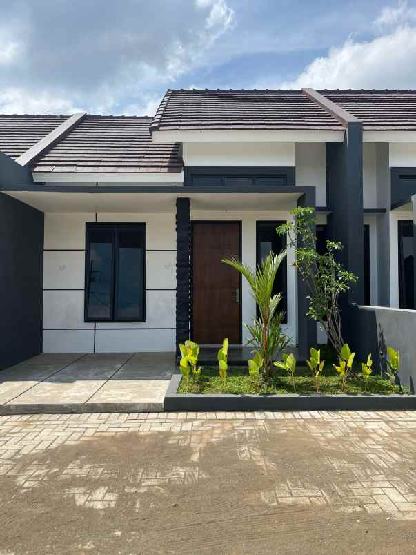 dijual rumah bandulan