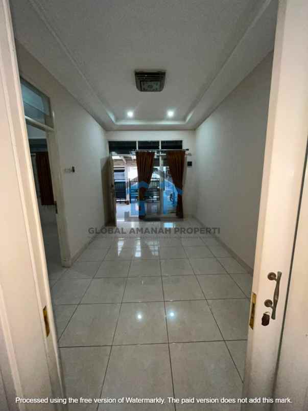 dijual rumah baros