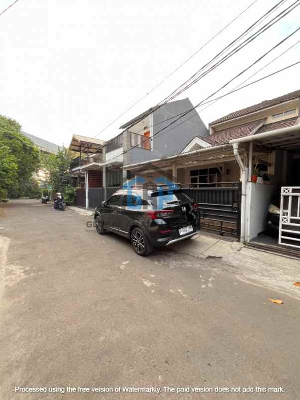 dijual rumah baros