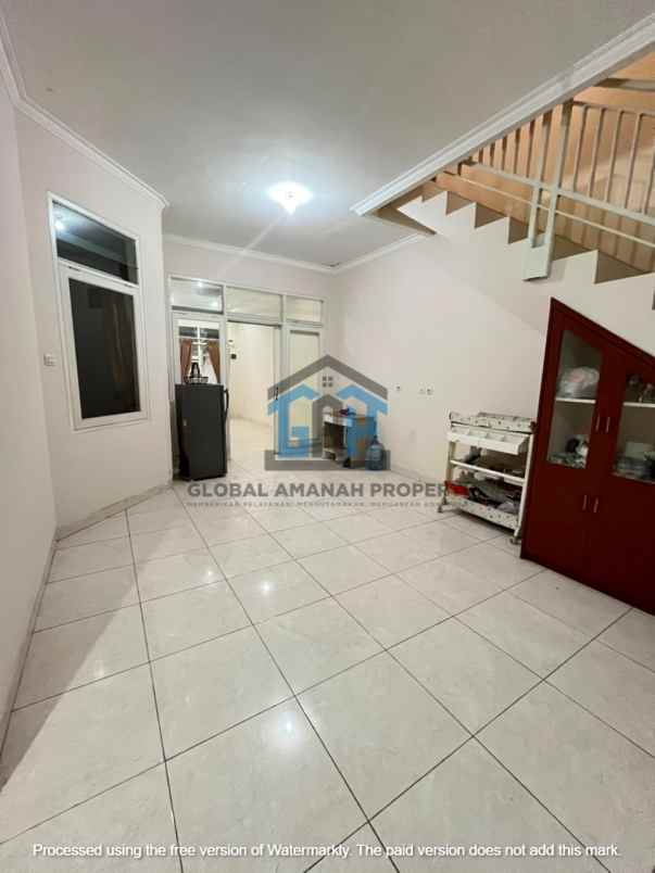 dijual rumah baros