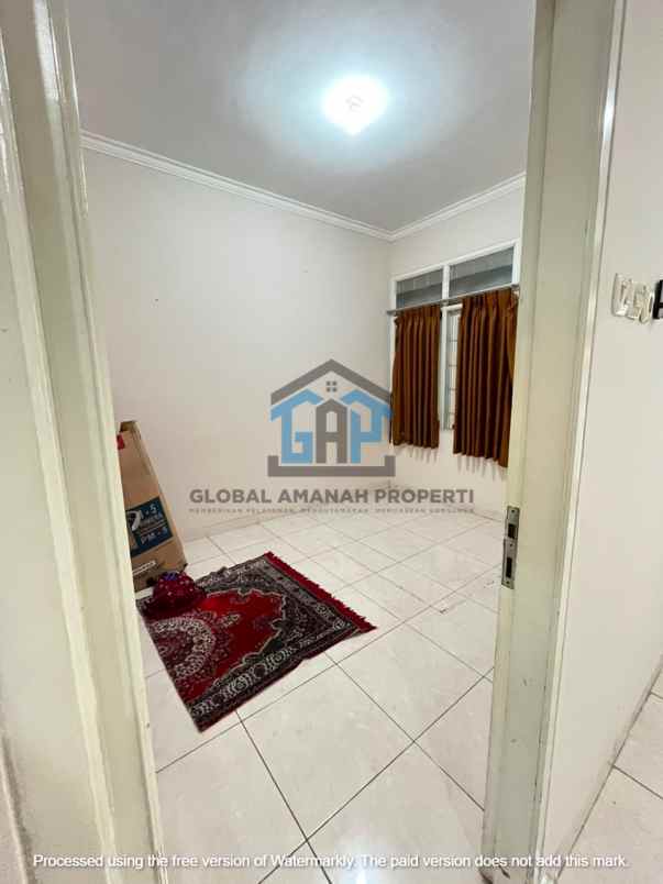 dijual rumah baros