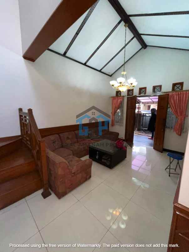 dijual rumah baros