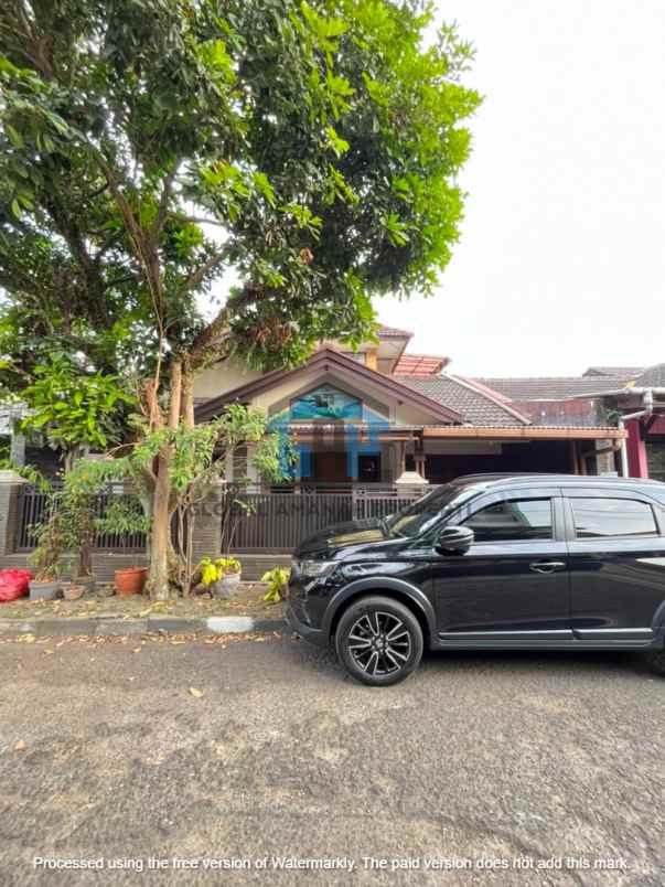 dijual rumah baros