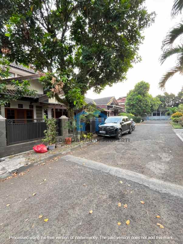dijual rumah baros