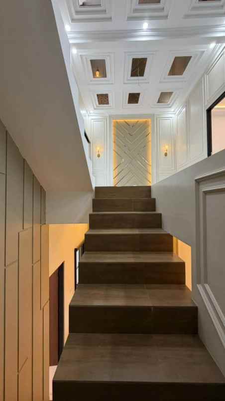 dijual rumah baru american classic oma campus dau