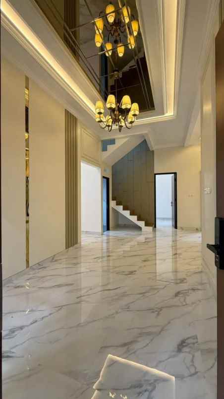 dijual rumah baru american classic oma campus dau