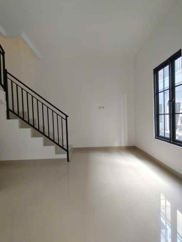 dijual rumah baru minimalis modern