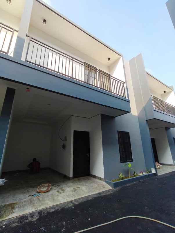 dijual rumah baru minimalis modern