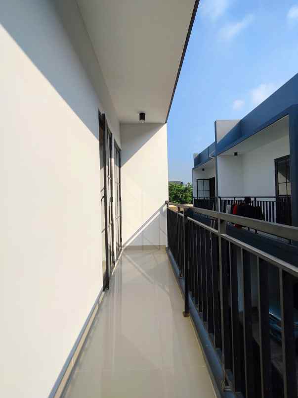 dijual rumah baru minimalis modern