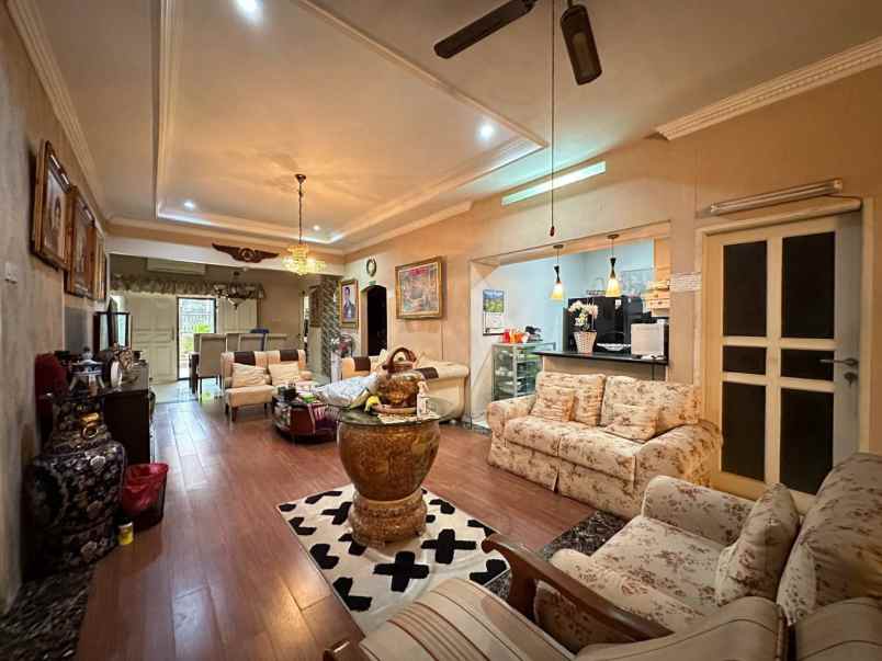 dijual rumah batu ampar kec kramat jati