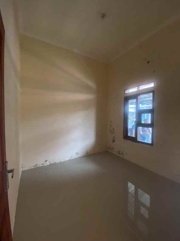 dijual rumah bedahan sawangan depok