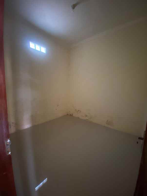 dijual rumah bedahan sawangan depok