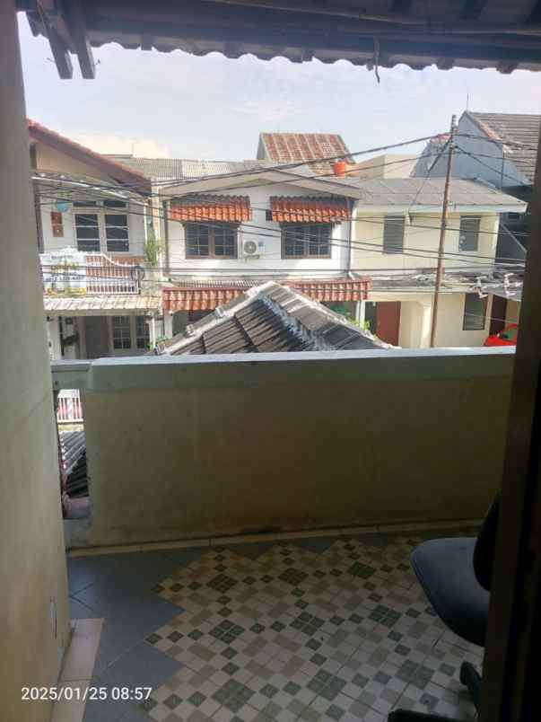 dijual rumah beji depok