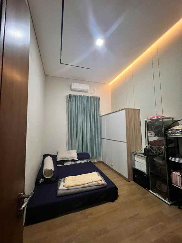 dijual rumah bsd kencana loka