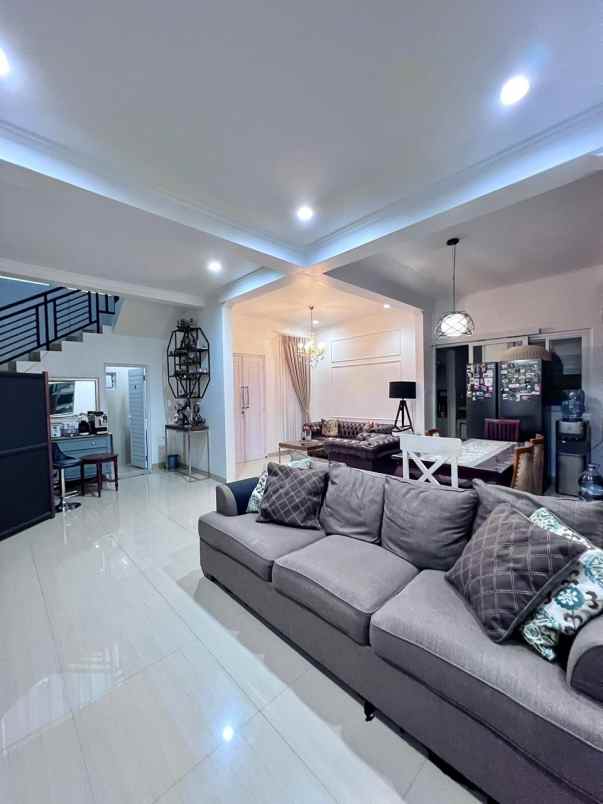 dijual rumah bukit cinere raya