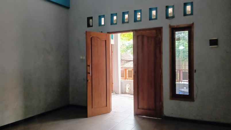 dijual rumah bukit kencana jaya meteseh