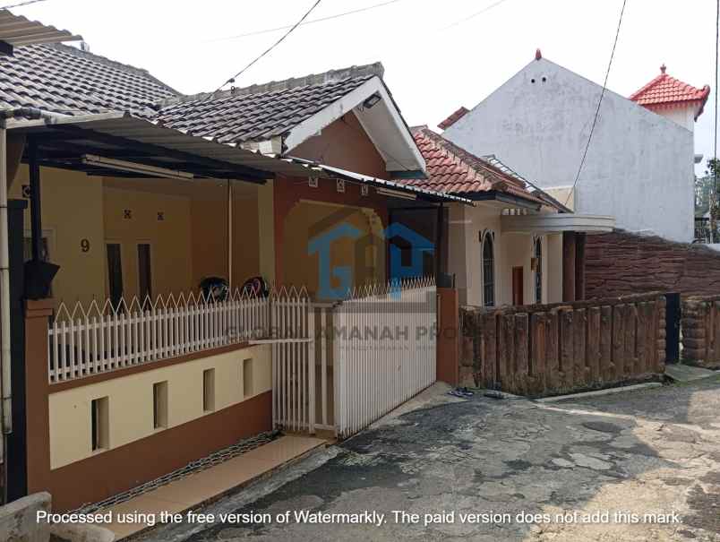 dijual rumah bukit sariwangi regency