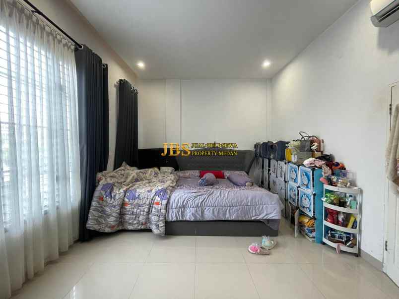 dijual rumah cemara cleveland jalan