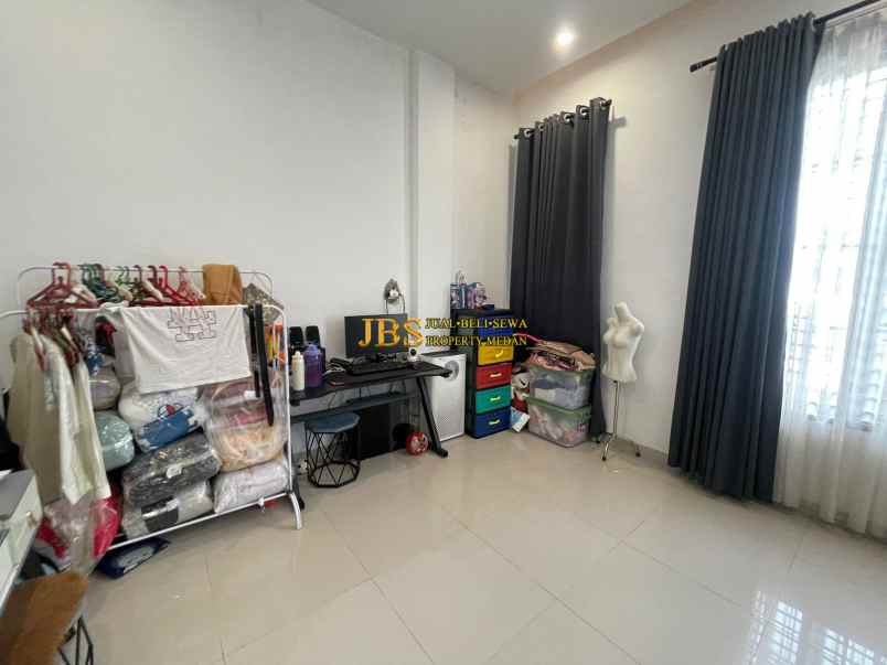 dijual rumah cemara cleveland jalan