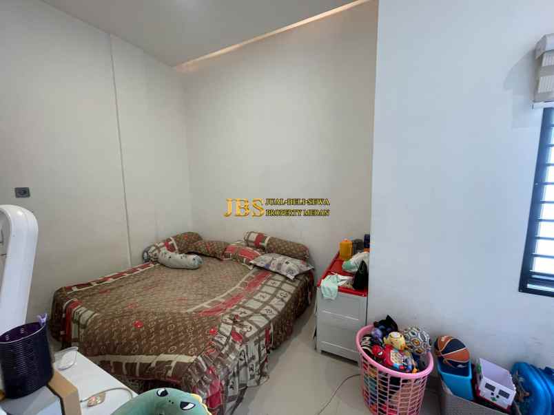 dijual rumah cemara cleveland jalan