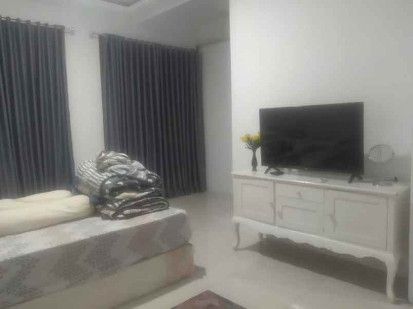 dijual rumah ciawitali