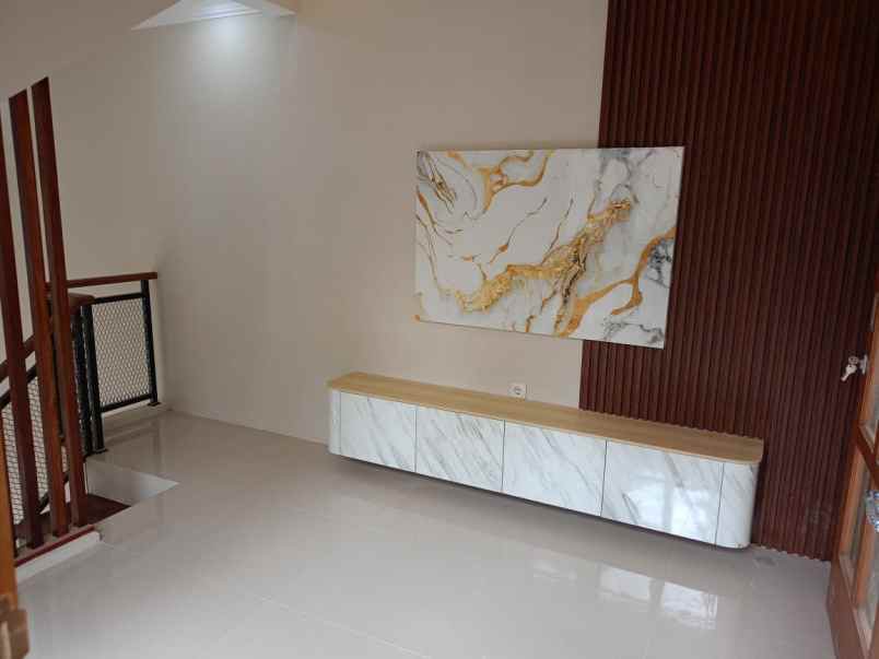 dijual rumah cibiru hilir