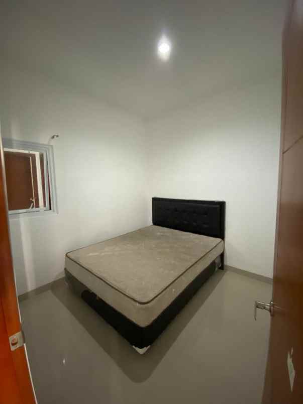 dijual rumah ciganitri