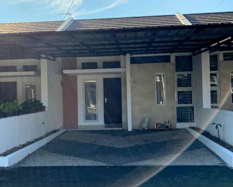 dijual rumah ciganitri