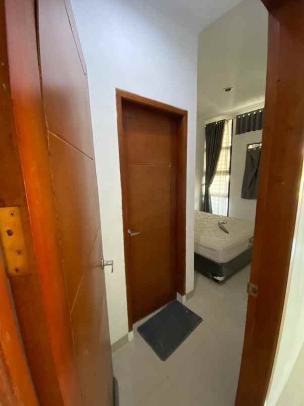 dijual rumah ciganitri