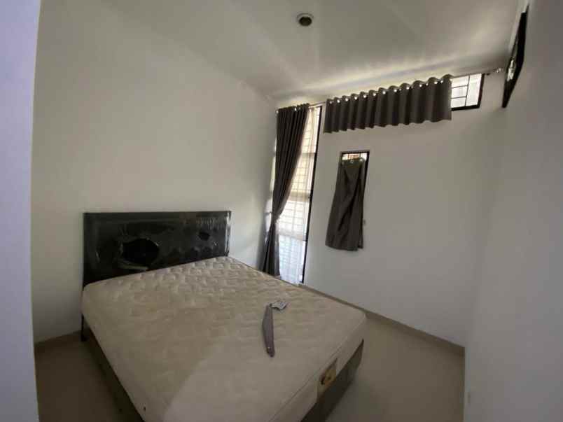 dijual rumah ciganitri