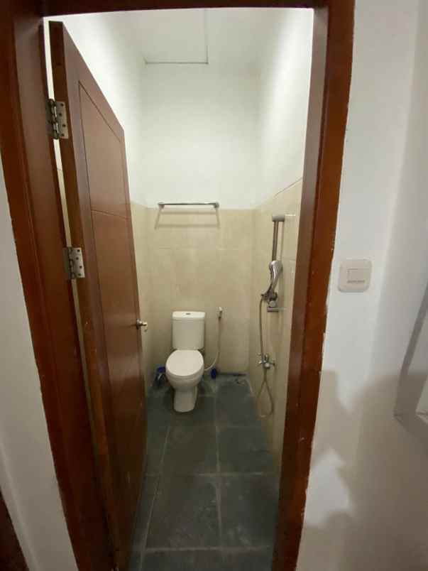 dijual rumah ciganitri